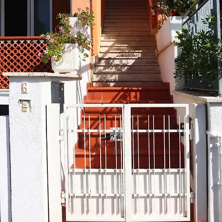 Arzilli Apartment Follonica
