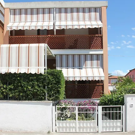 Arzilli Apartment