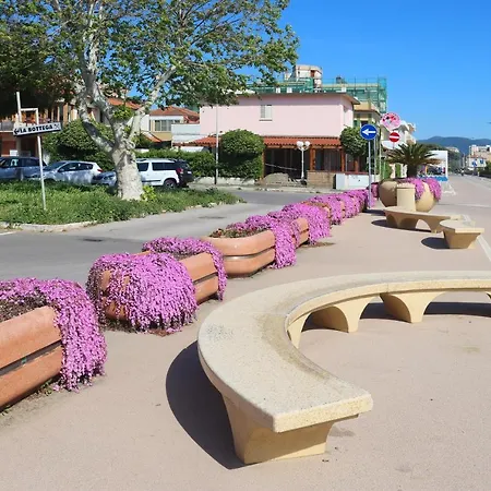 Arzilli Follonica